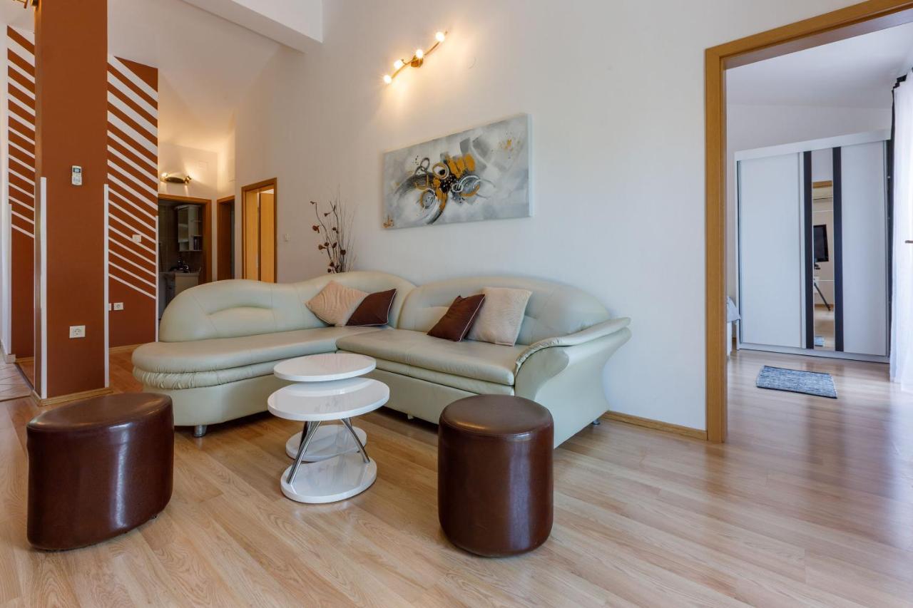 Apartments Barbara 2 Ядраново Екстериор снимка