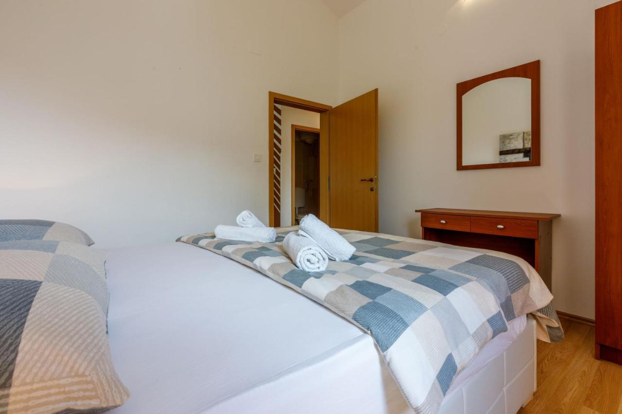 Apartments Barbara 2 Ядраново Екстериор снимка